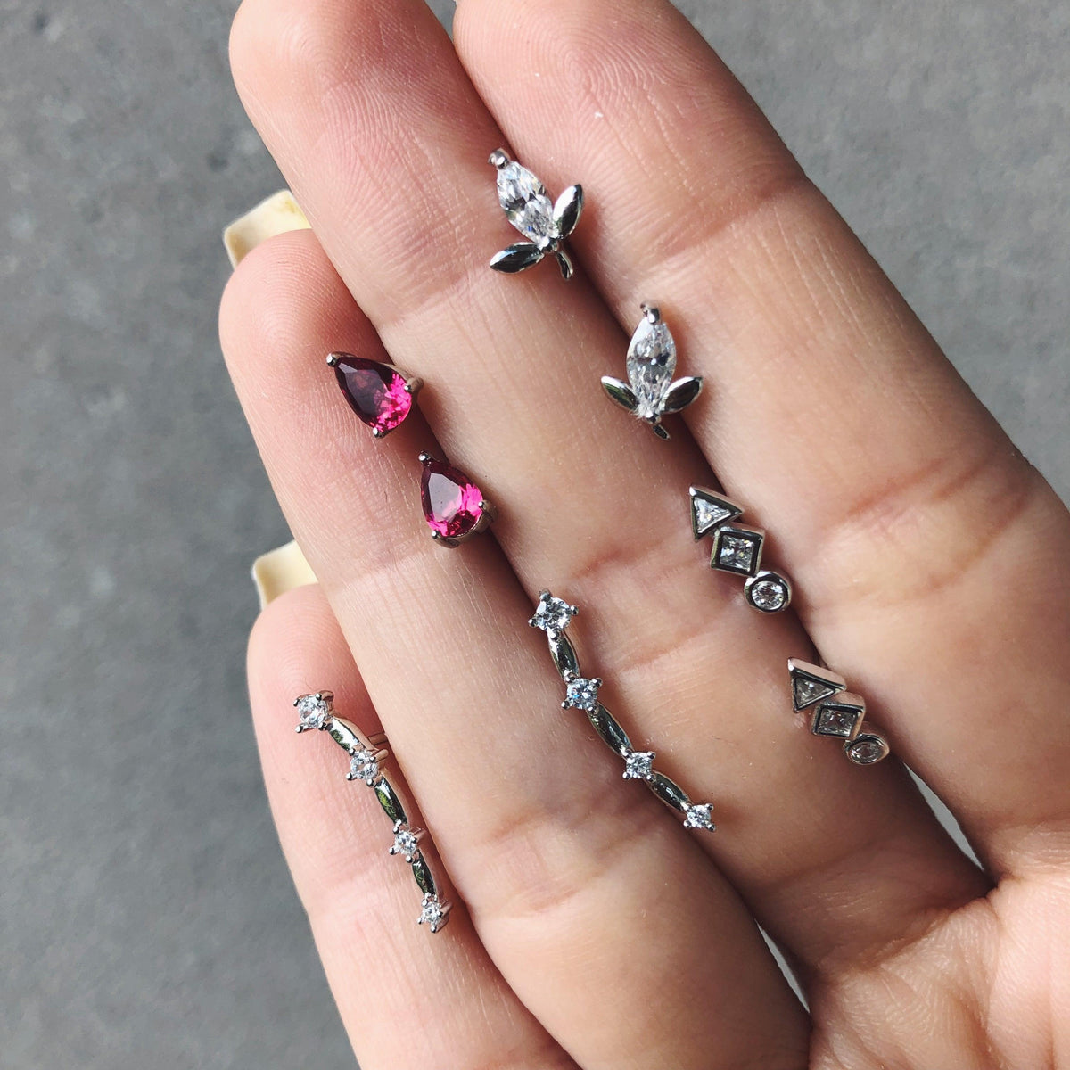 Women's Pink Zirconia Stud Earrings