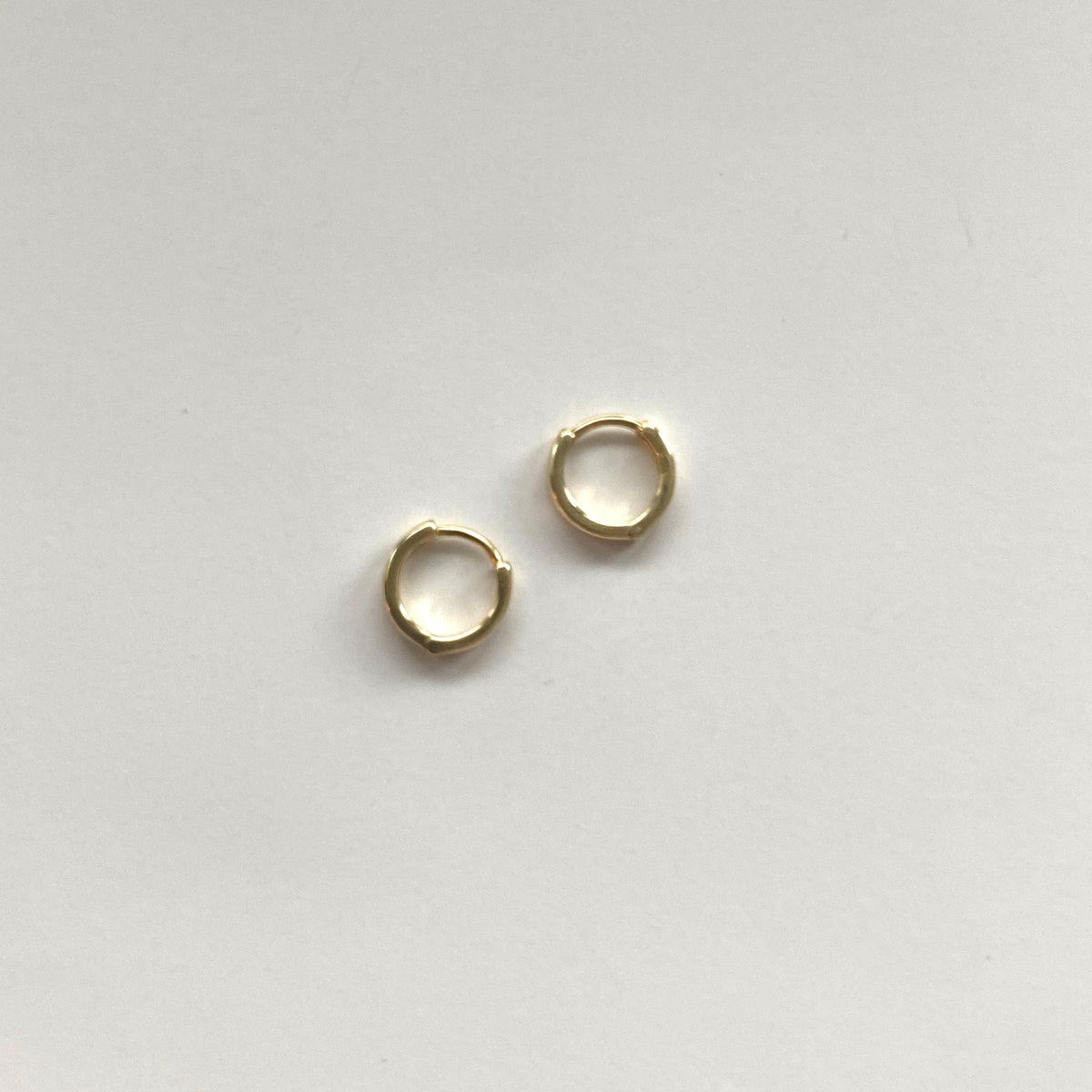 Women's Tiny Gold Hoops