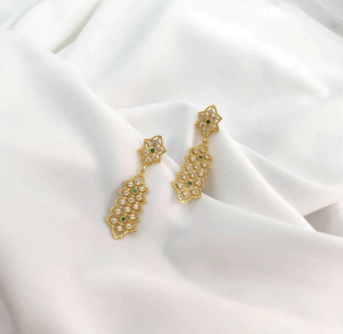 Dazzling cubic zirconia gold drop earrings